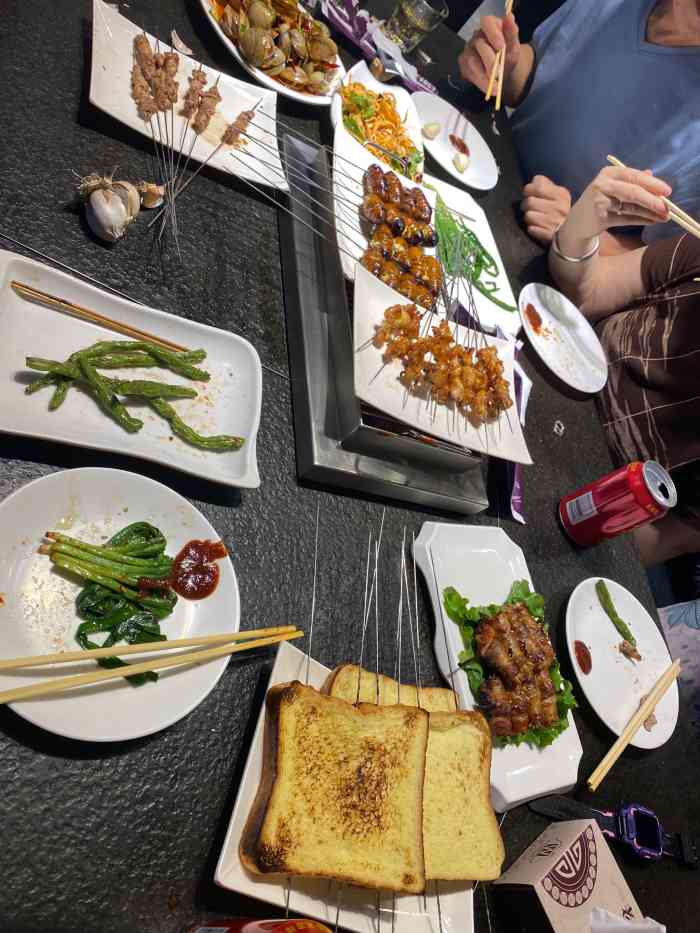 老万烧烤(典逸心洲店)-"「羊肉串」羊肉串肥瘦相间特别香 96「.