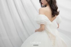 -Lady  Jane高端婚纱礼服馆