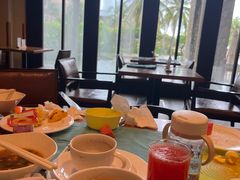 -亚龙湾希尔顿自助餐厅·海鲜·烧烤·沙滩BBQ·现场乐队