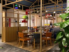 大堂-渝信川菜 · 川味家常菜(财富购物中心店)