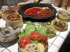 -卤校长老火锅(杨家坪直营店)