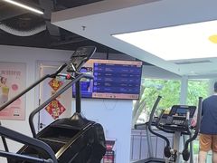 -超鹿运动(达信大厦店)