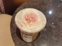 咖啡奶香酥皮包-星巴克(西湖天地店)