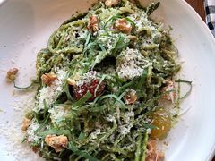 -ROAST coffee & eatery