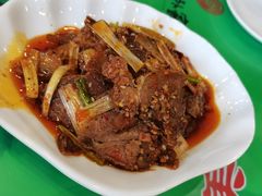 麻辣牛肉-令氏家外家周秦食府(高新店)
