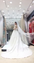 点击看大图 婚纱-予白婚纱礼服馆