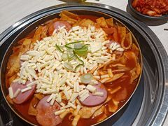 -三清洞摩西韩式年糕火锅(威高广场店)