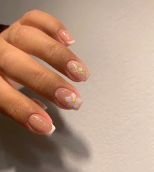 -悦指间美甲美睫