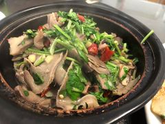 咸鱼口条煲-旧款宁波饭店(华敏世纪广场店)