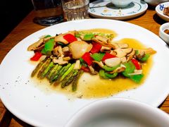 清炒老人头菌-一坐一忘云南菜(嘉里中心店)