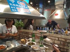 -马路牙子烧烤音乐酒馆(望京店)