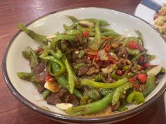 -湖南人家湘菜馆(镇江路店)