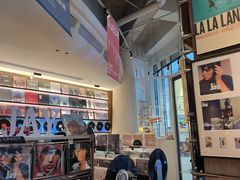 -黑胶星球(华发中城商都店)