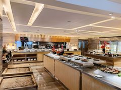 自助取餐区-北京王府井希尔顿酒店·万斯阁西餐厅