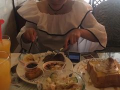 -动动咖啡清真西餐厅