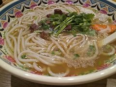 -鑫花溪牛肉米粉(人民广场店)