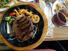 -菲尼克斯牛排店(杉杉奥特莱斯店)