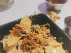 玉米片配牛油果酱-墨纪Mojí墨西哥餐厅(官舍店)