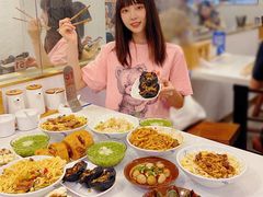 -李与白包子铺(桐梓林店)