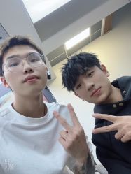 -藤野造型专业烫染接发