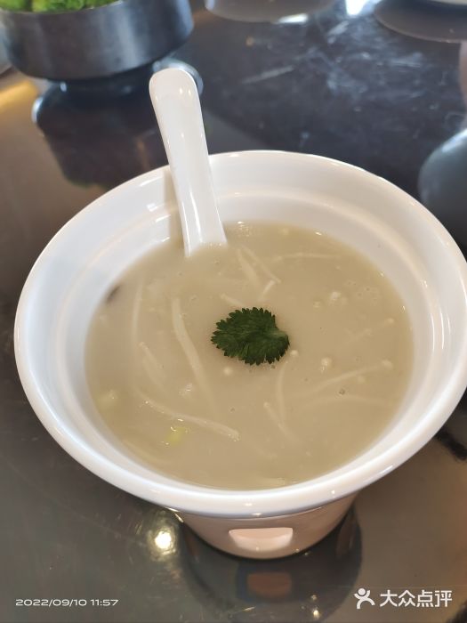 名佳荟鱼茸海鲜羹图片