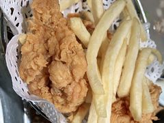 -宽鲜锅贴家常菜(永旺东部购物中心香港中路店)