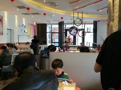 大堂-必胜客(武汉欢乐谷店)