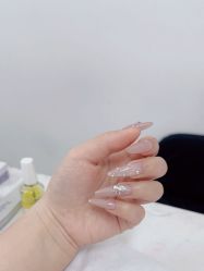 -尤米一站式美甲美睫