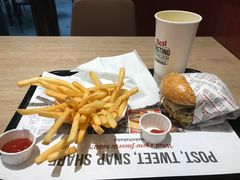 -The Habit Burger Grill 哈比特汉堡(爱琴海店)