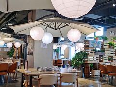 大堂-日进一片海.生腌海鲜火锅.宵夜烧烤(三里屯总店)