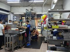 -直落玻璃（瓦煲）肉骨茶