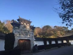 -龙泉图书馆