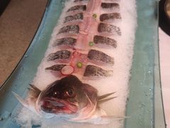 -泓炙颐凤鲜海鲜火锅料理(桐乡店)