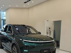 -理想汽车(世纪汇店)