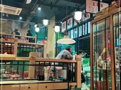 大堂-海煮叹鲜·粥底火锅·港式海鲜打边炉(赛银国际广场店)