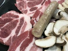 -韩聚屋韩国烤肉餐厅(新北万达店)