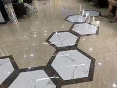 -茂菊口腔连锁(浦东南路店)