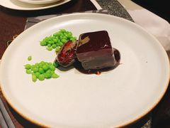 鲍鱼红烧肉-杭州西子湖四季酒店·金沙厅