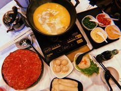 -鲜入围煮花胶鸡海鲜火锅