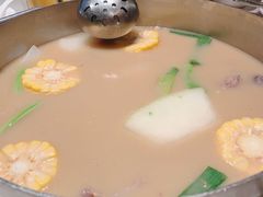 -肥仔文澳门猪骨煲(南京西路店)