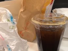 -麦当劳(上海虹桥站30B检票口楼上)