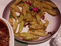 -八府香鸭·啫啫煲(华山路店)