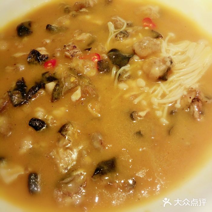 莲餐厅·湖北菜·藕汤是头牌(愚园路店)酸汤牛蛙图片