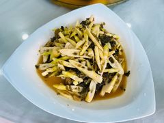 咸菜鞭笋-山涧阁农家菜(南北湖店)