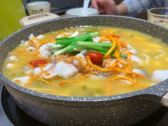 -山城外·非遗酸菜鱼(新都汇融店)