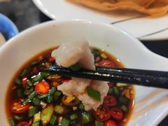 -老来福·非遗酸汤兔(凯旋路店)