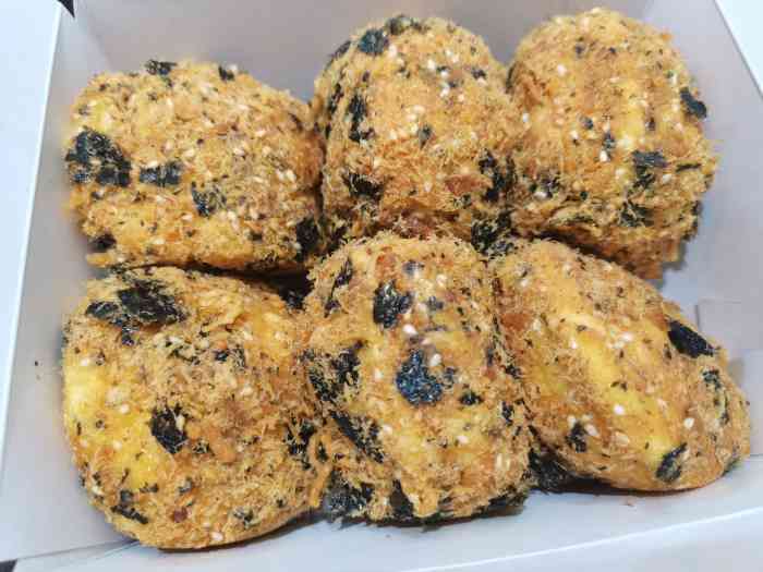吴酥生宫廷酥饼(黄兴中路店)-"「冰淇淋泡芙」冰激凌泡芙凉凉的,超级