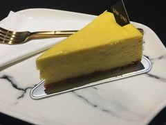 -UNI UNI(环亚凯瑟琳店)