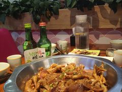 -休记光头香辣蟹干锅(绵竹店)