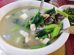 -霞涌市场海鲜摆卖区